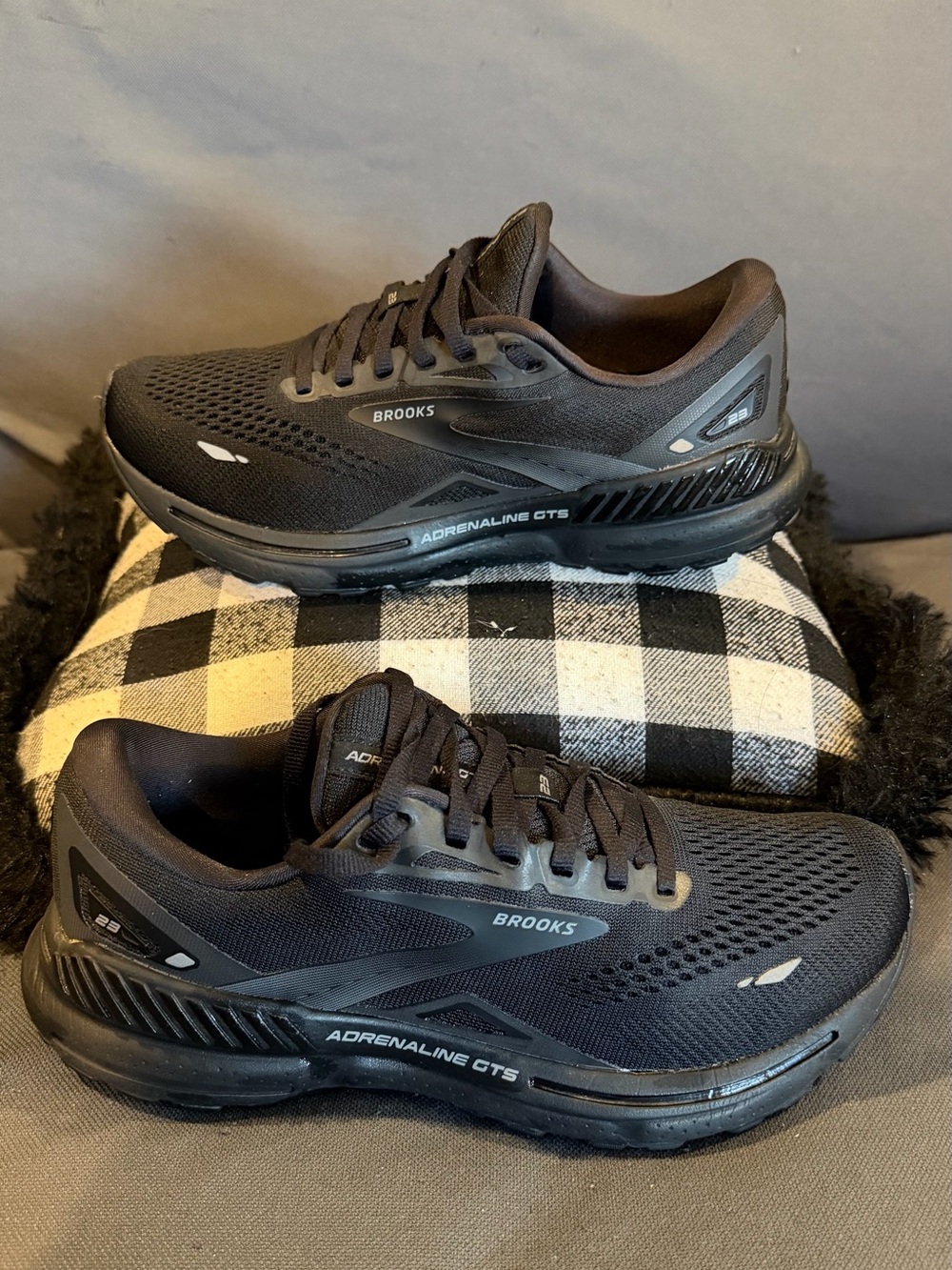 Brooks Adrenaline GTS Men's Running Shoes - Black Women’s 9